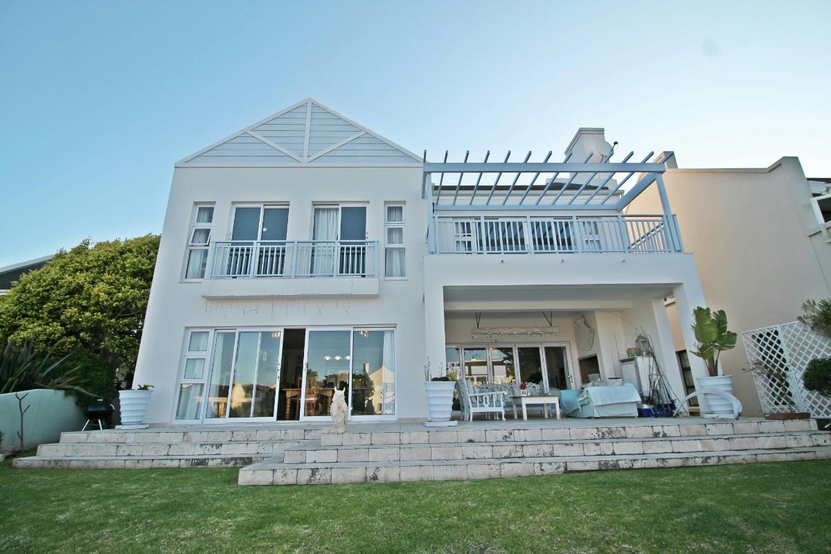 4 Bedroom House To Rent Port Alfred 1PF1254523 Pam Golding Properties