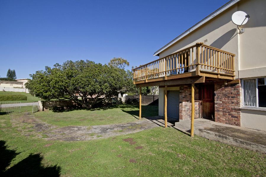 3 Bedroom Cottage To Rent Kenton on Sea 1KO1430638 Pam Golding