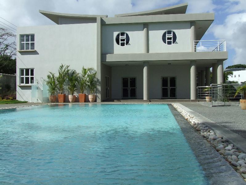 3 Bedroom Multistorey Apartment To Rent Beau Bassin (Mauritius