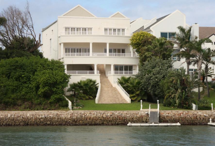 4 bedroom house for sale in Royal Alfred Marina
