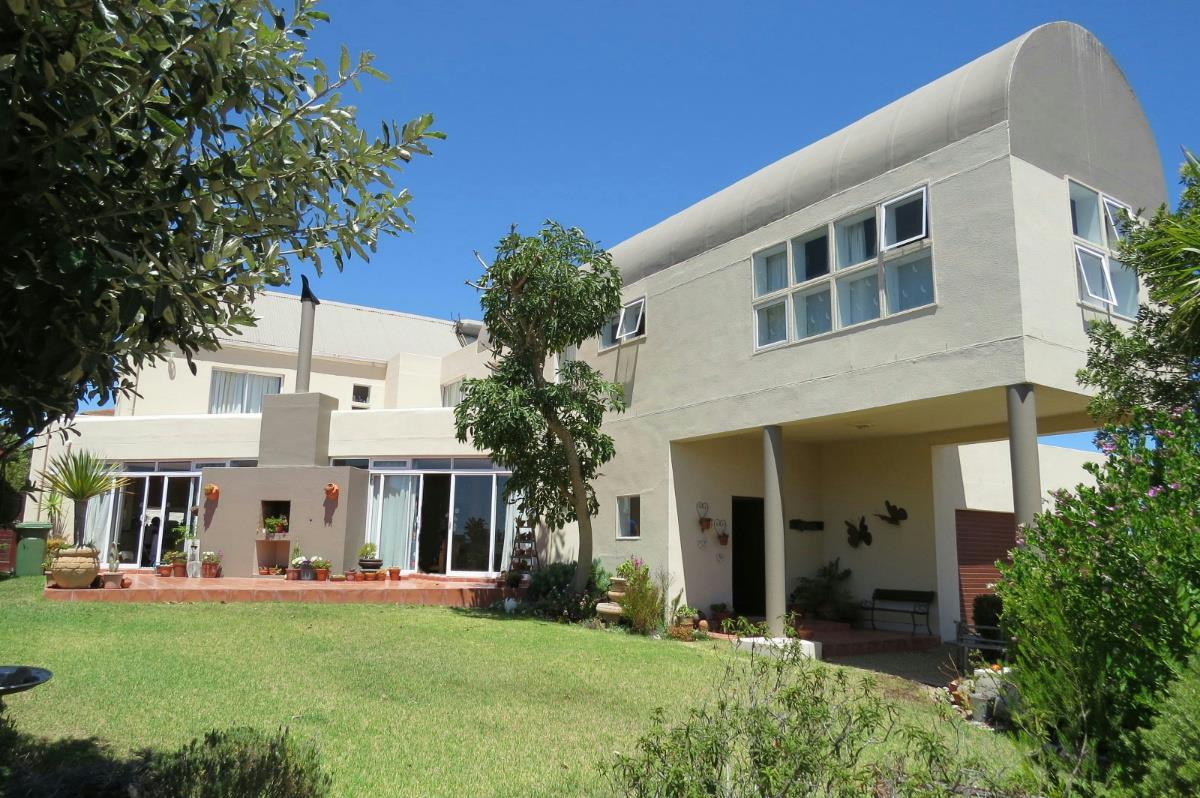 4 Bedroom House For Sale Myburgh Park LA1609124 Pam Golding