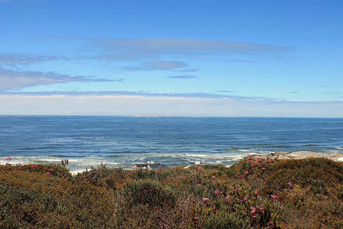817 m&sup2; residential vacant land for sale in Yzerfontein