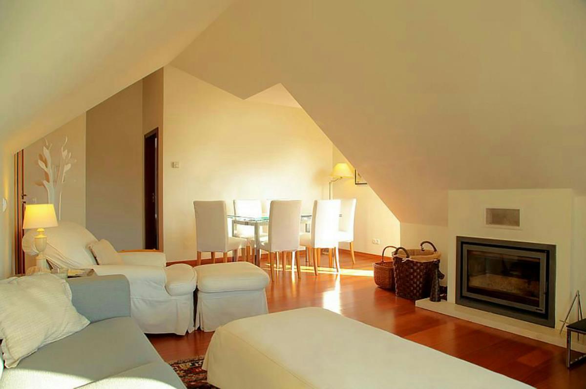 2 bedroom apartment for sale in Estoril (Portugal)
