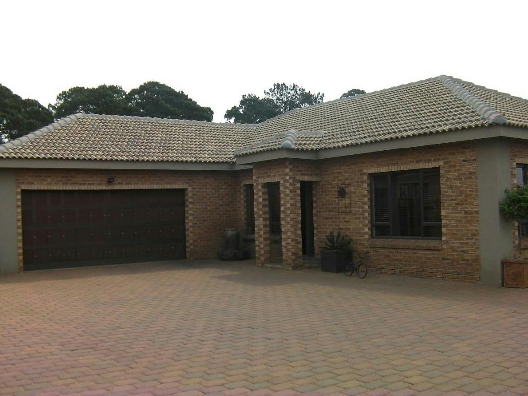 4 Bedroom House For Sale Middelburg South, Mpumalanga 1MD1585699