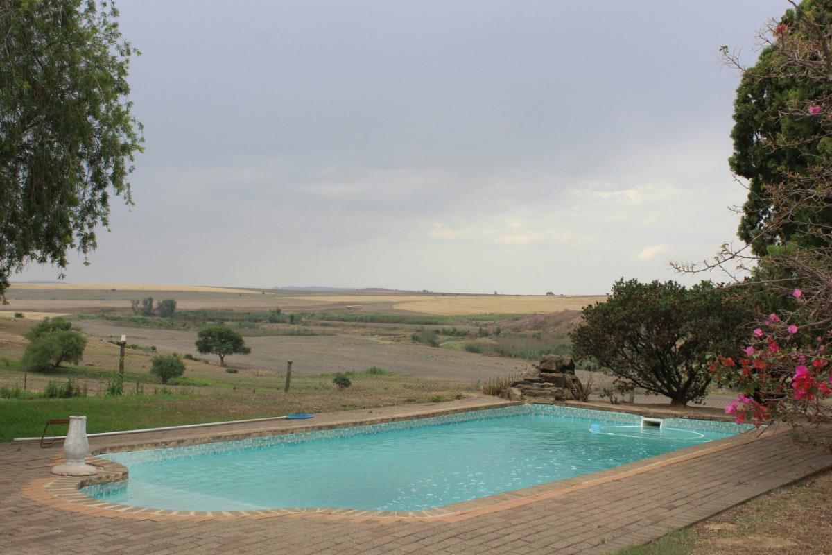404.69 hectare Mixed Use Farm For Sale Winterton (KwaZuluNatal