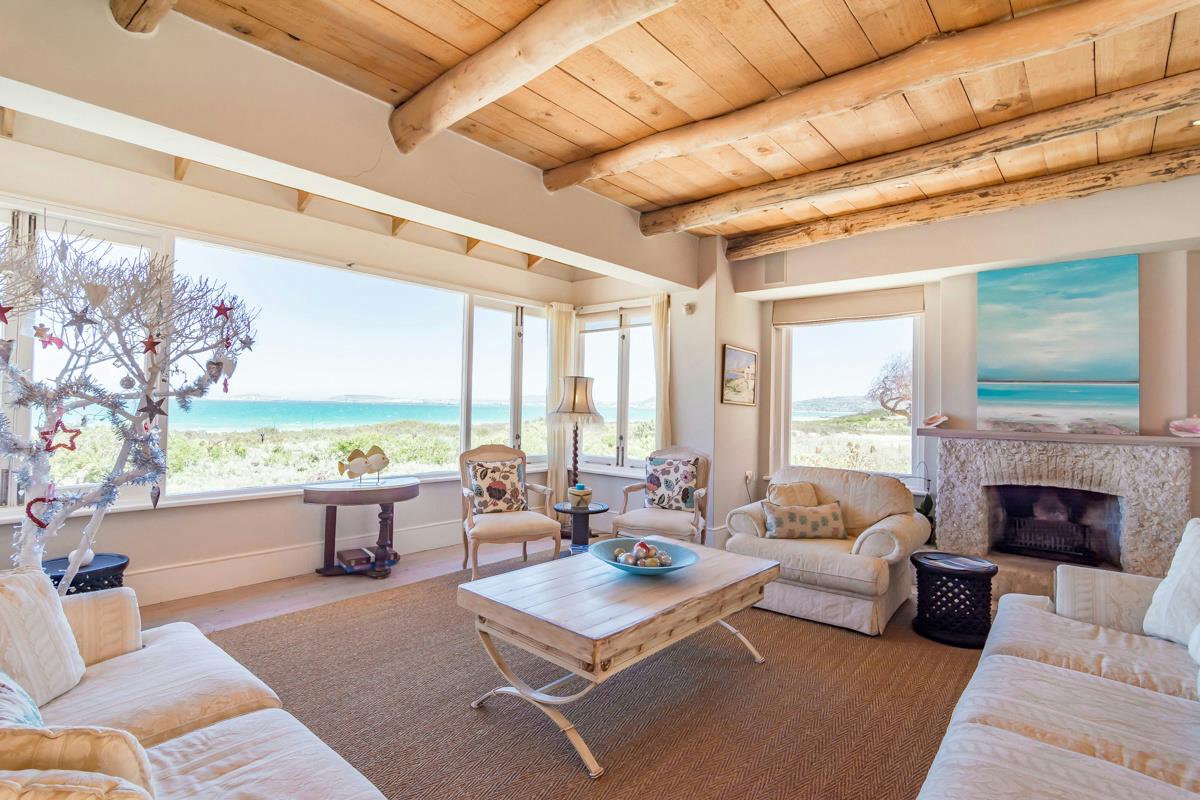 7 Bedroom House For Sale Saldanha Bay LA1250581 Pam Golding