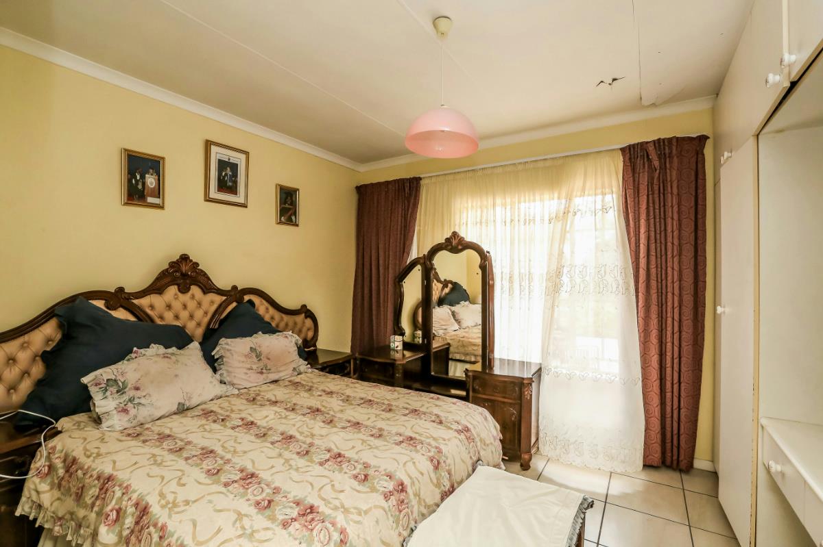 4 Bedroom House For Sale Bunkers Hill 1ET1604693 Pam Golding