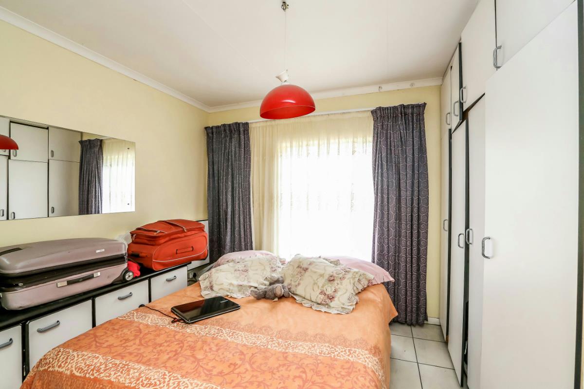 4 Bedroom House For Sale Bunkers Hill 1ET1604693 Pam Golding