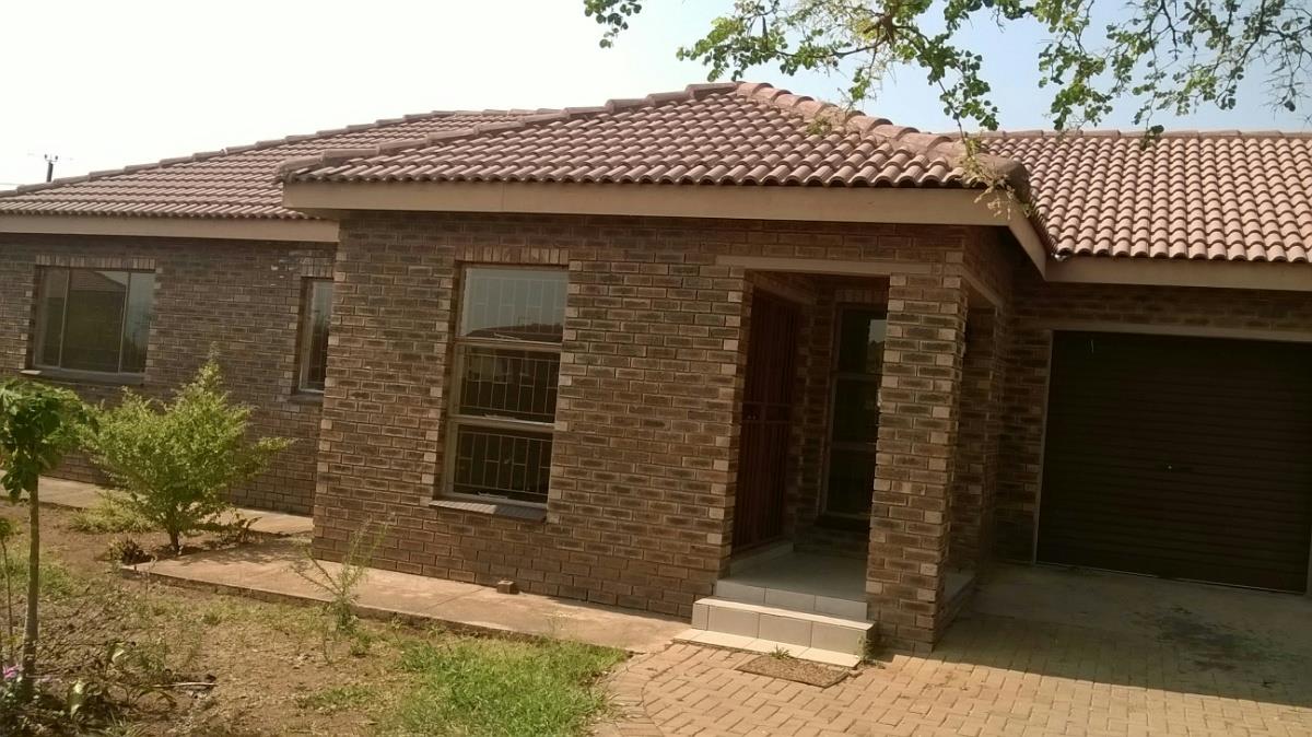 3 Bedroom House For Sale | Burgersfort | 1LY1255976 | Pam Golding ...