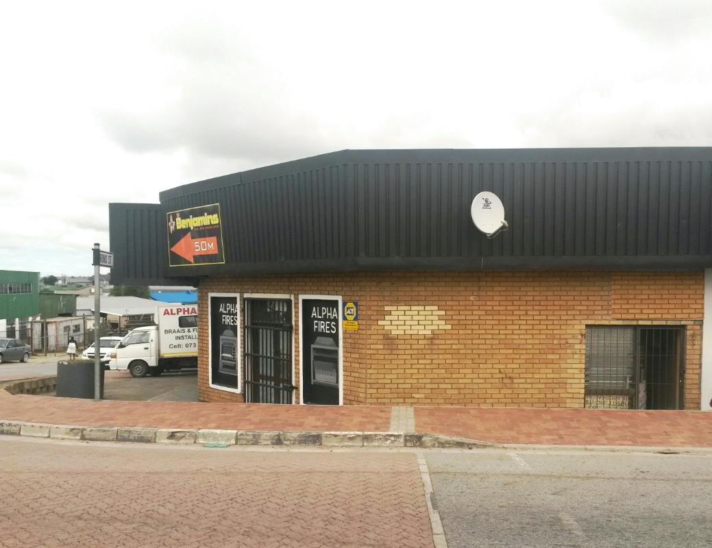 670 m&sup2; commercial industrial property for sale in George Industria