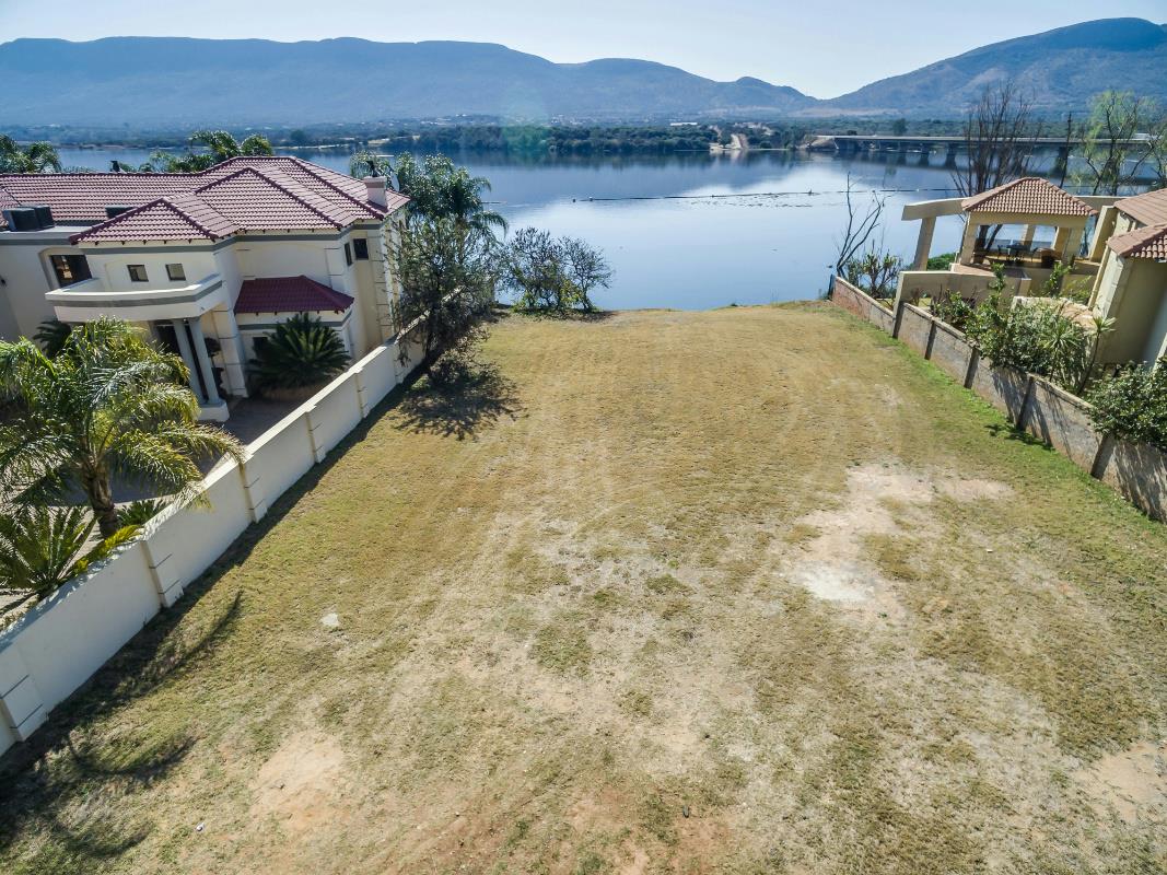 1081 m&sup2; residential vacant land for sale in Westlake (Hartbeespoort)