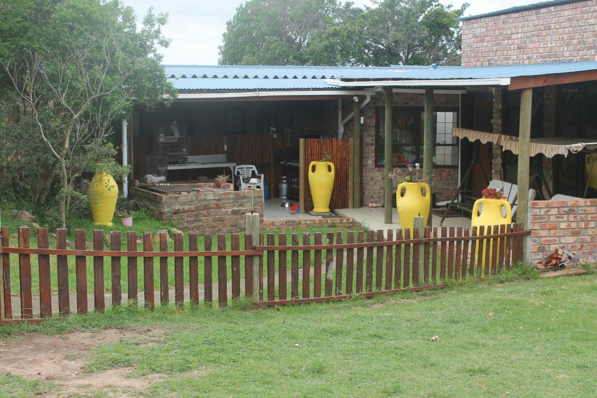 144 hectare lifestyle property for sale in Port Alfred