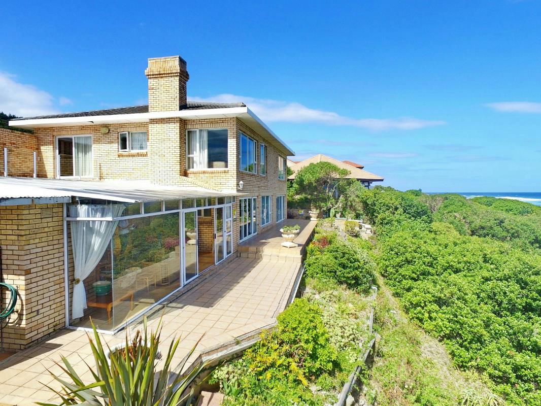 5 bedroom house for sale in Outeniqua Strand