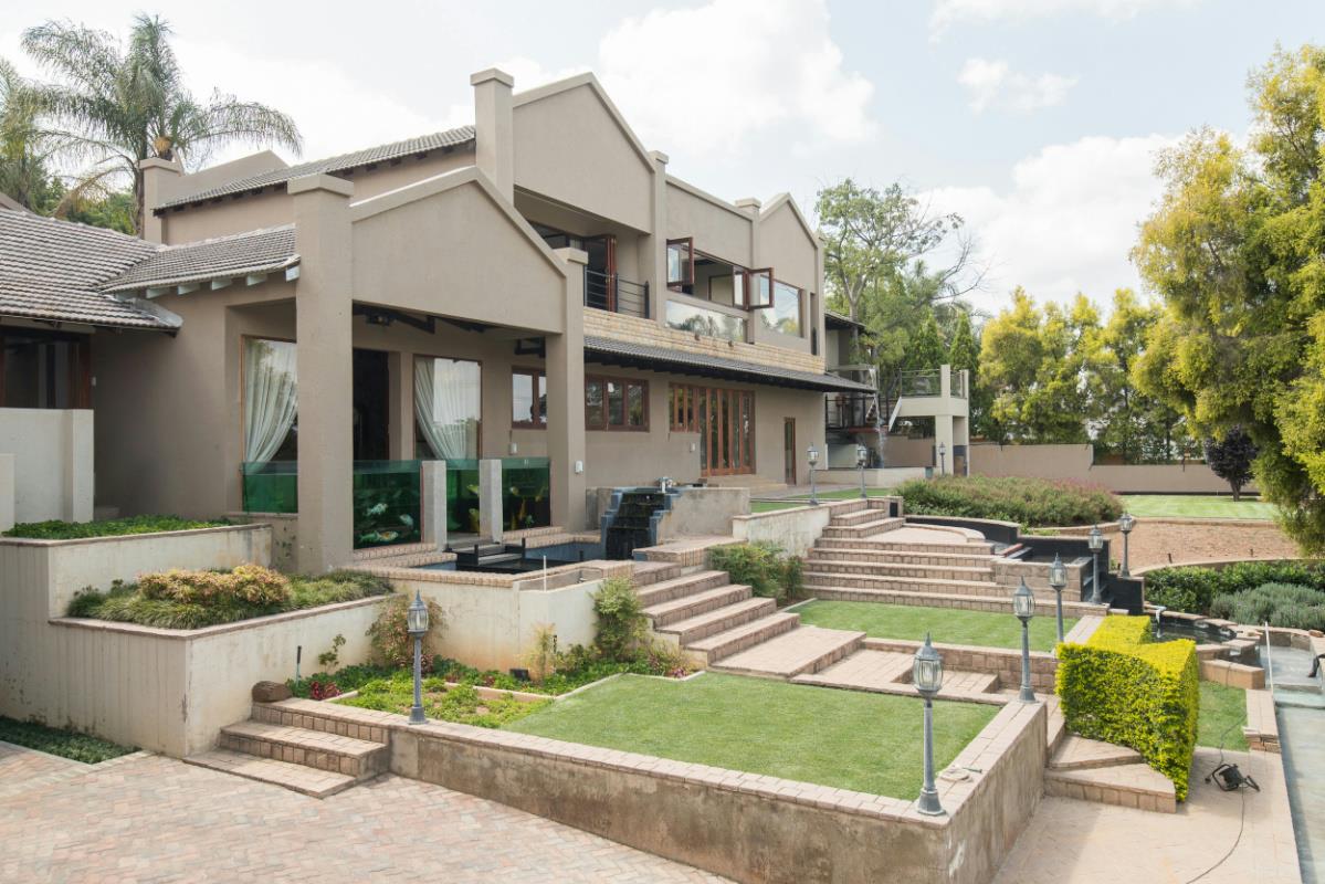 9 Bedroom House For Sale Waterkloof Ridge PT1306679 Pam Golding