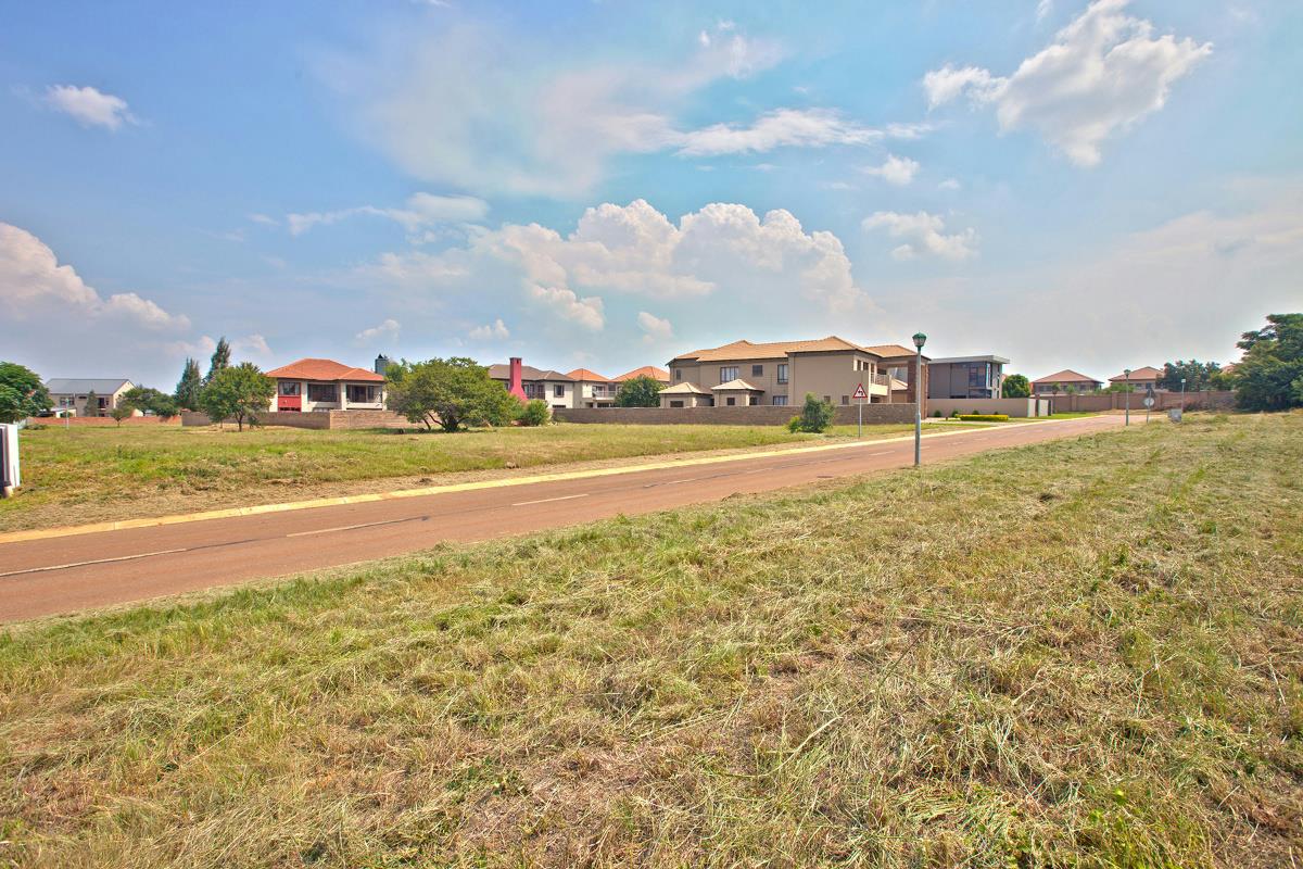 1005 m&sup2; vacant land for sale in Silver Woods