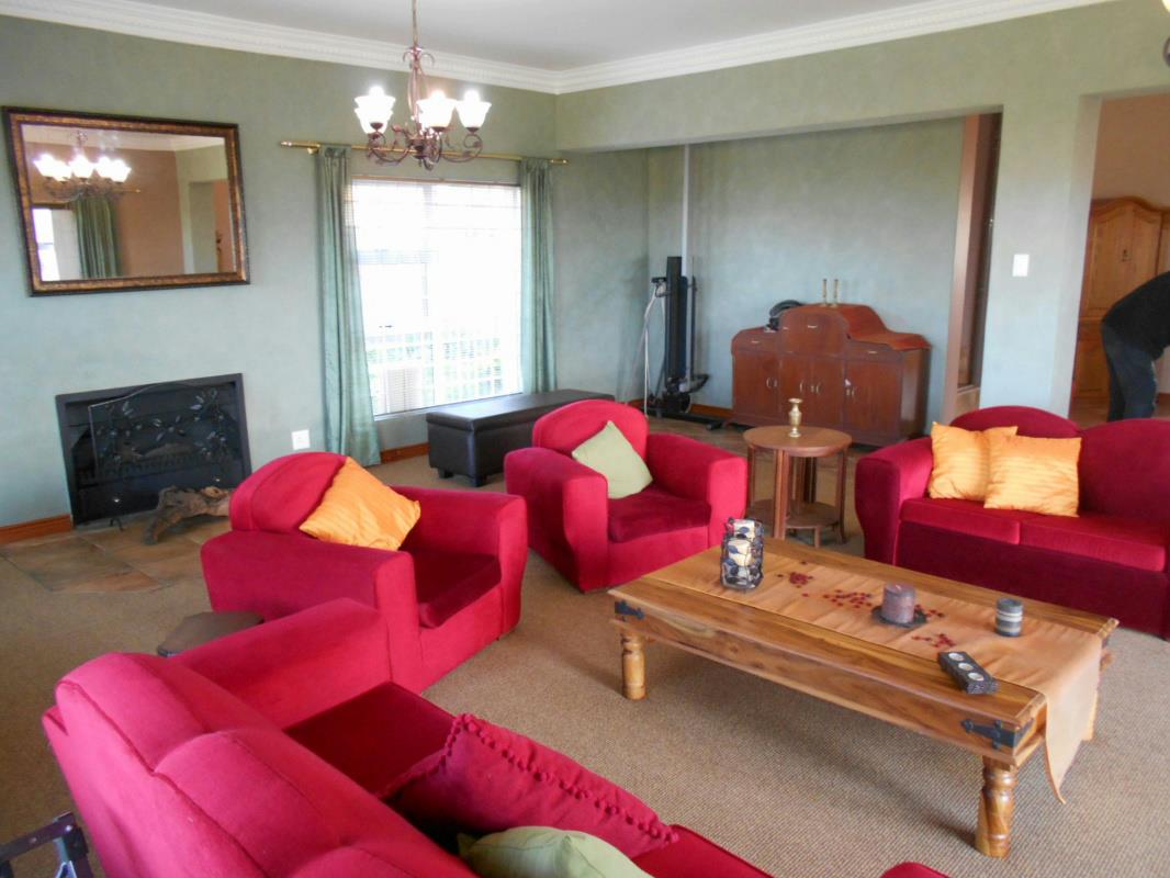 5 Bedroom House For Sale Paradise Beach (Jeffreys Bay) 1JF1320806