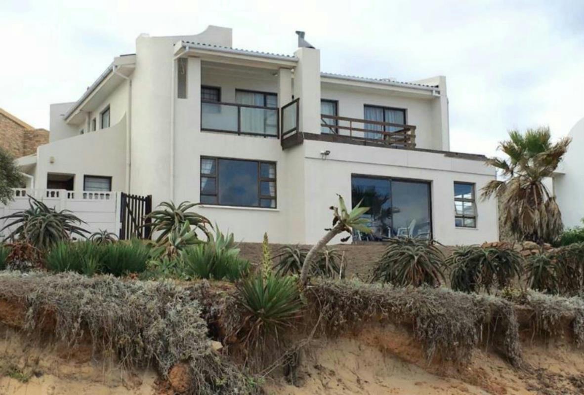 5 bedroom house for sale in Ferreira Town