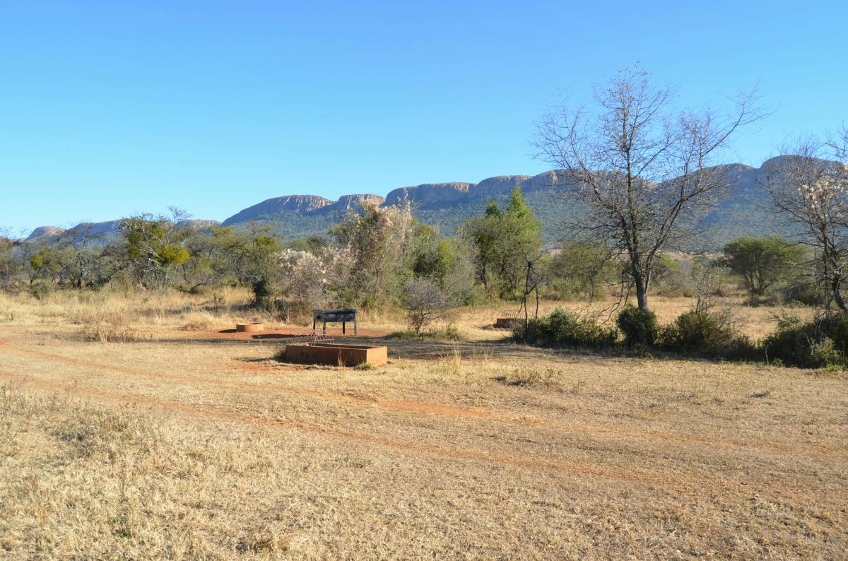 16 hectare Residential Vacant Land For Sale Hekpoort 1HR1326089