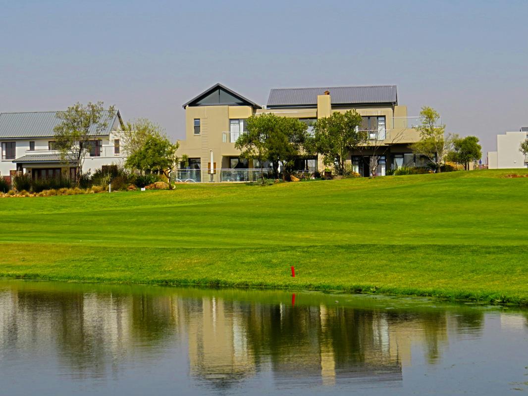 Houses For Sale Serengeti Golf Estate Pam Golding Properties