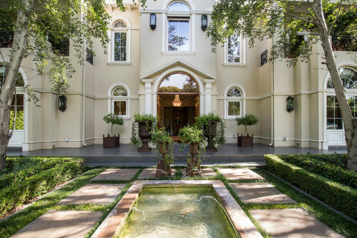 4 Bedroom House For Sale Cornwall Hill CN1353320 Pam Golding Properties