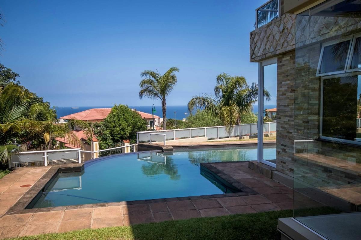 5 Bedroom Doublestorey House For Sale uMhlanga Rocks 1ND1359232