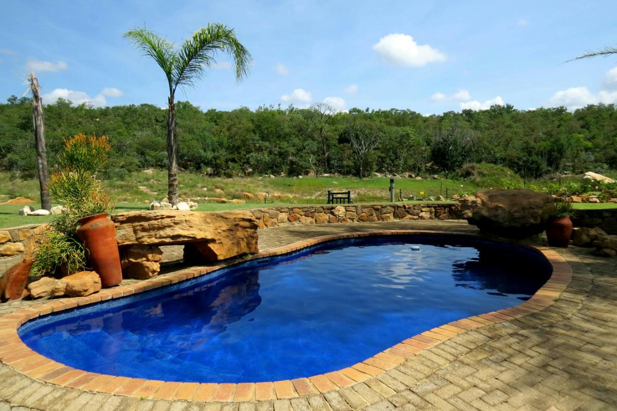 12 Guest Room Game Lodge For Sale Vaalwater 1MM1361462 Pam
