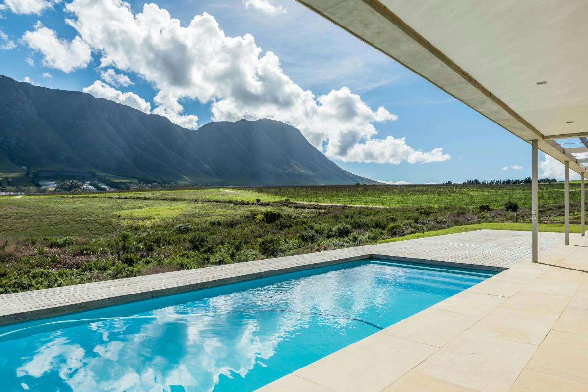 59.2 hectare wine farm for sale in Hemel-en-Aarde Valley