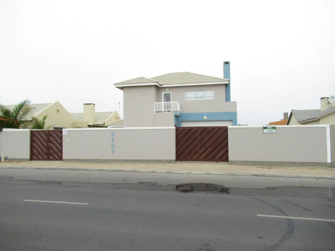 3 Bedroom Doublestorey House For Sale Ocean View (Namibia