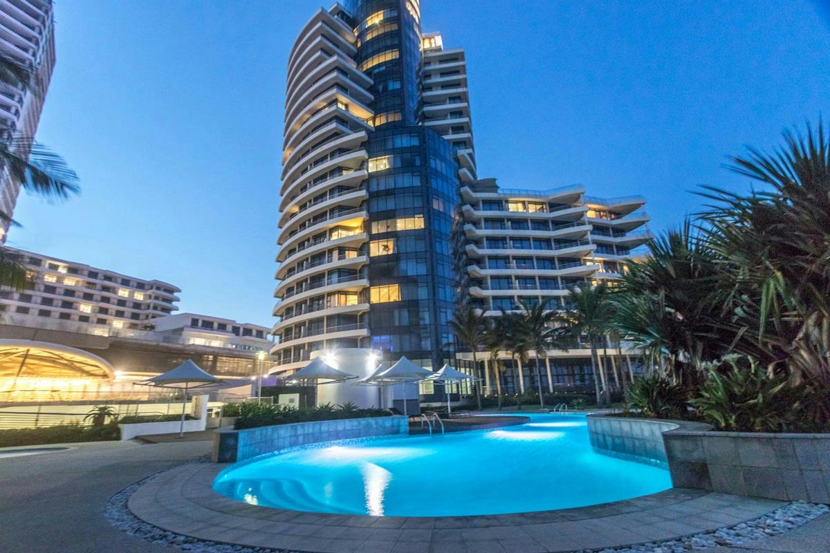 3 bedroom penthouse apartment for sale in uMhlanga Rocks
