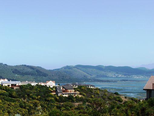 3000 m&sup2; residential vacant land for sale in Pezula Golf Estate