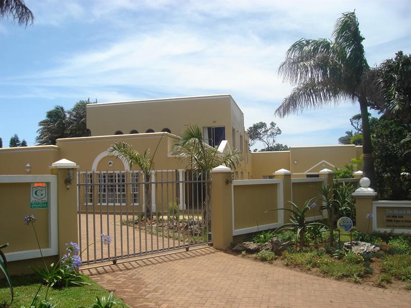 6 Bedroom House For Sale Glenmore Beach 1PD429145 Pam Golding