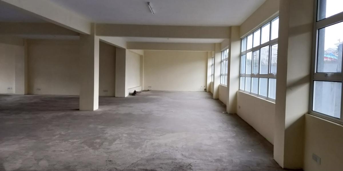 98 m&sup2; commercial office to rent in Ruaraka (Kenya)