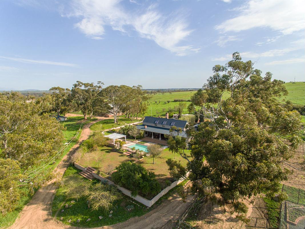 82 hectare Lifestyle Property For Sale Philadelphia 1TV1392600