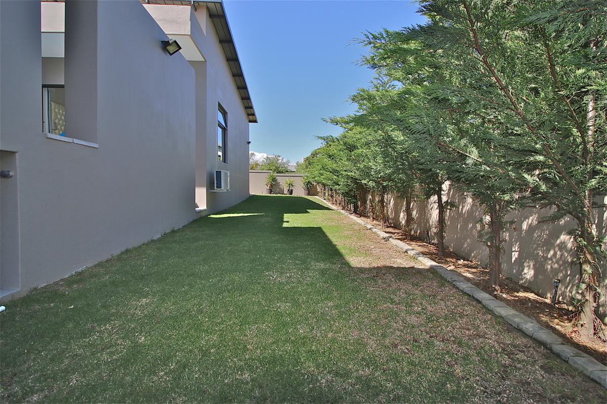 3 Bedroom Singlestorey House For Sale Estate 1PLA1627760