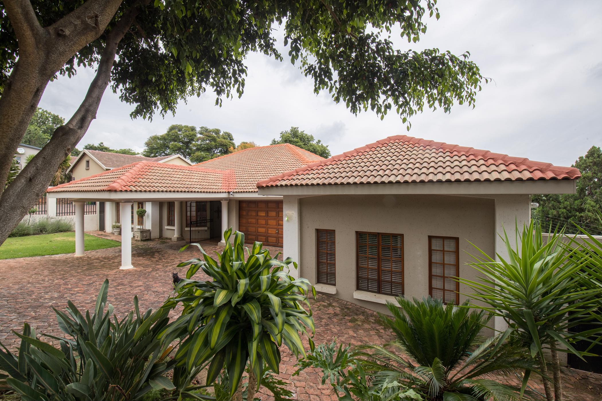 3 Bedroom House For Sale Waterkloof PT1407091 Pam Golding Properties