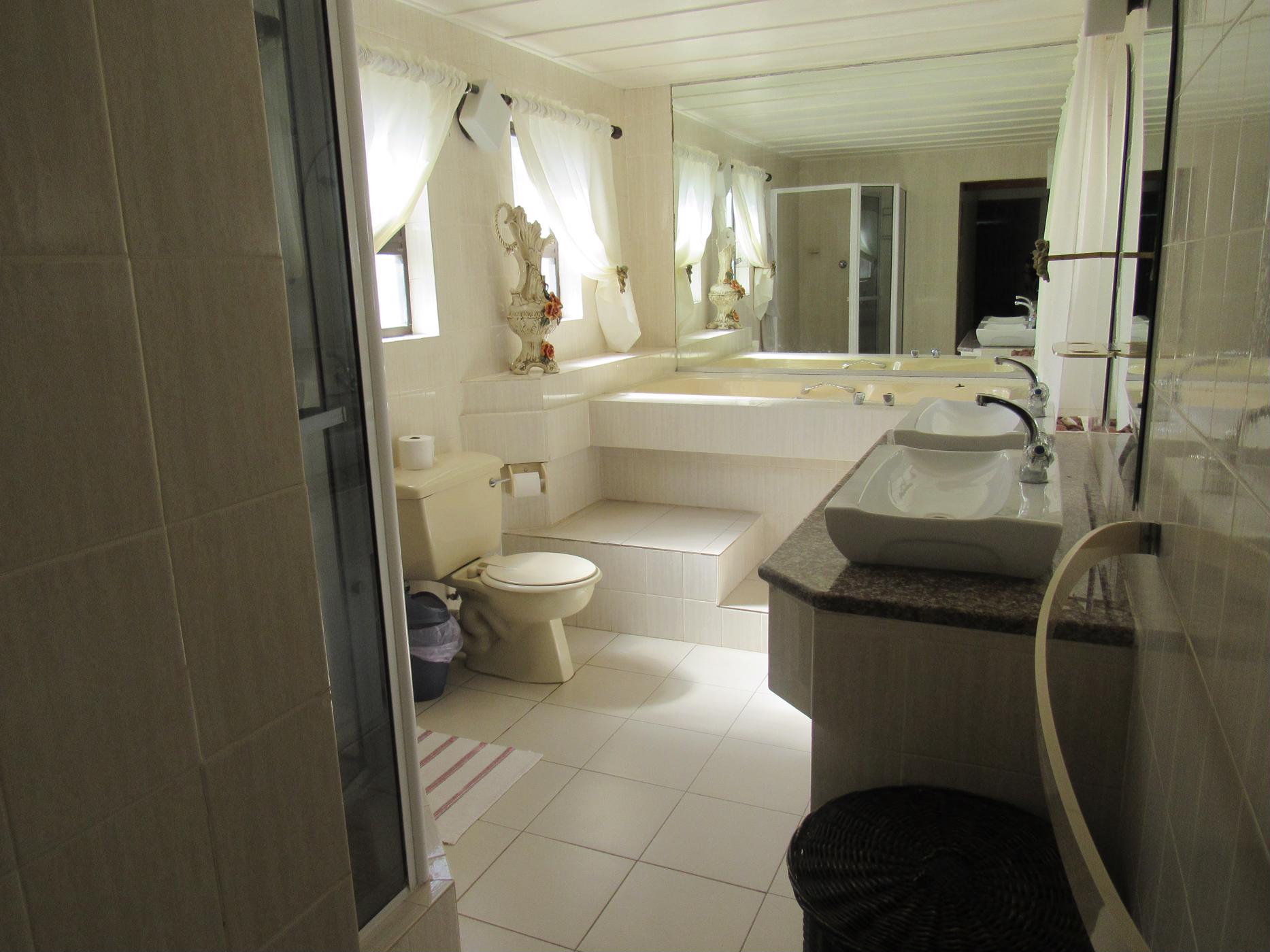 11 Bedroom House For Sale Amanzimtoti 1WB1407615 Pam Golding