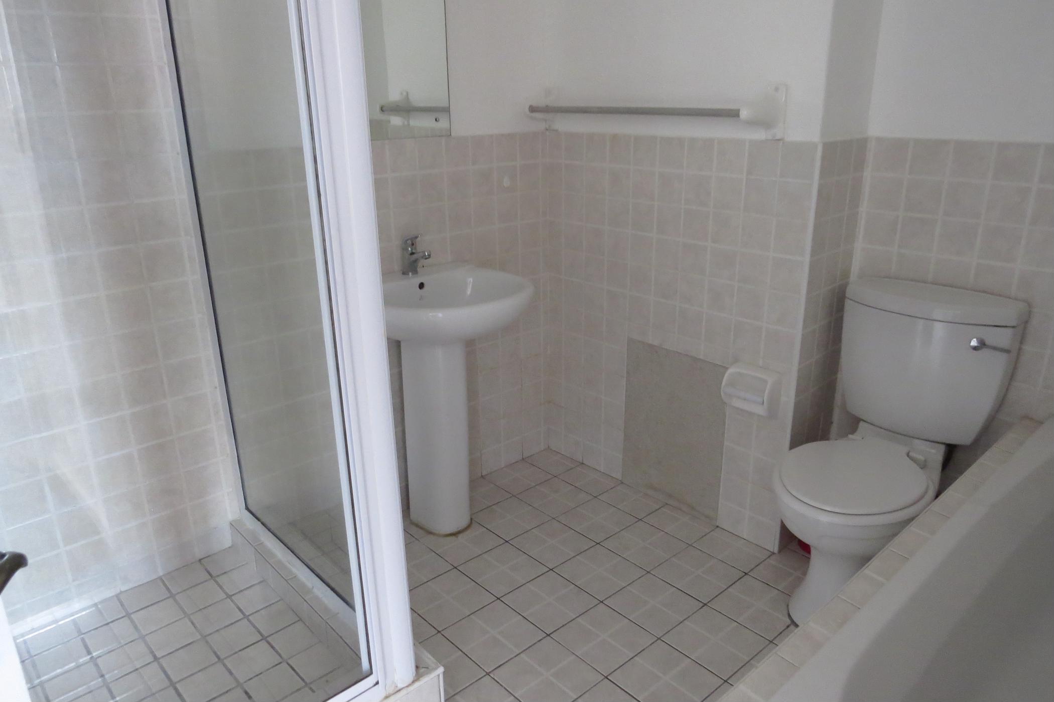 2 Bedroom Apartment To Rent Parow Valley 1BC1505754 Pam Golding