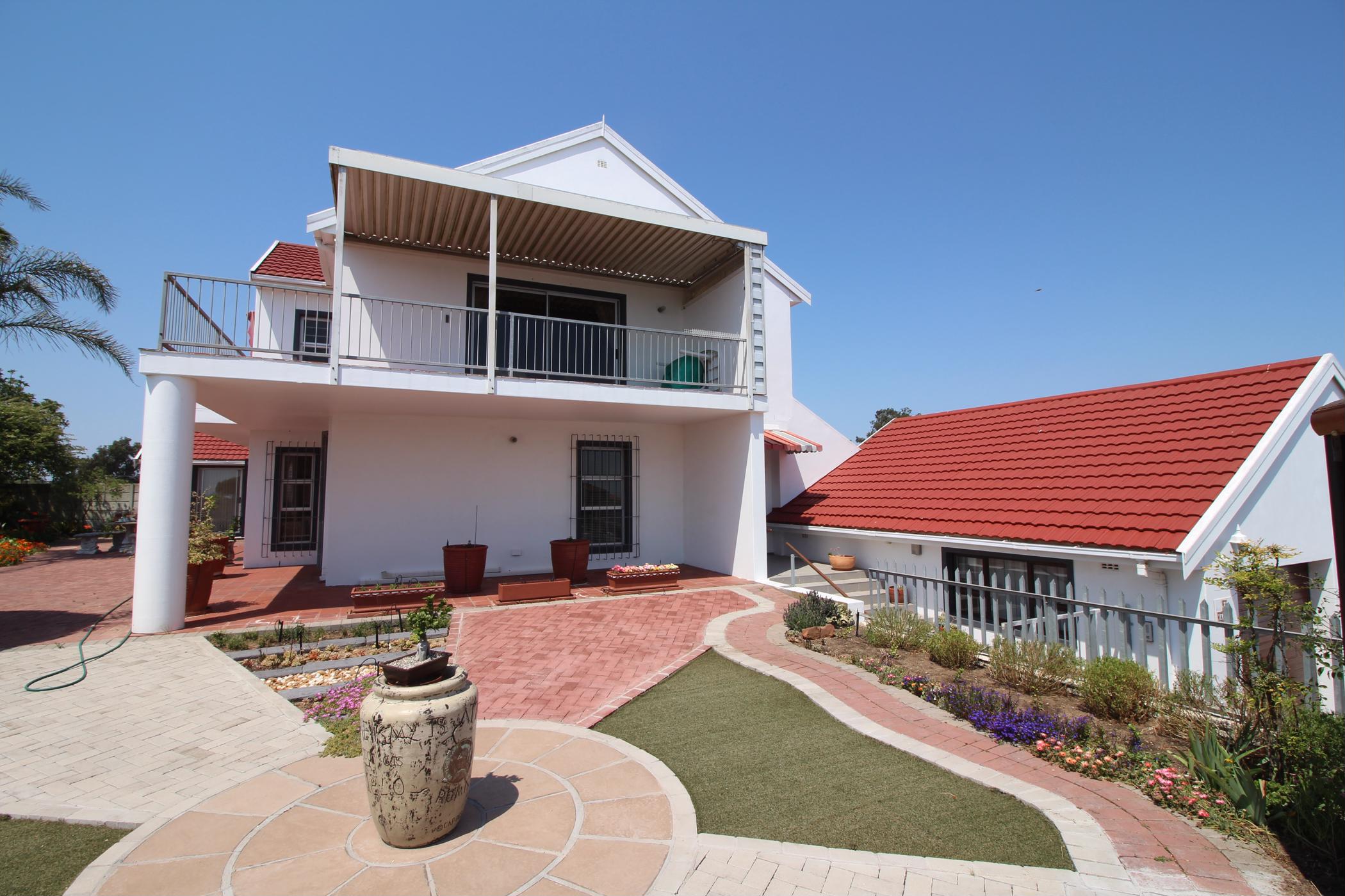 4 Bedroom House For Sale Port Owen LA1408933 Pam Golding Properties