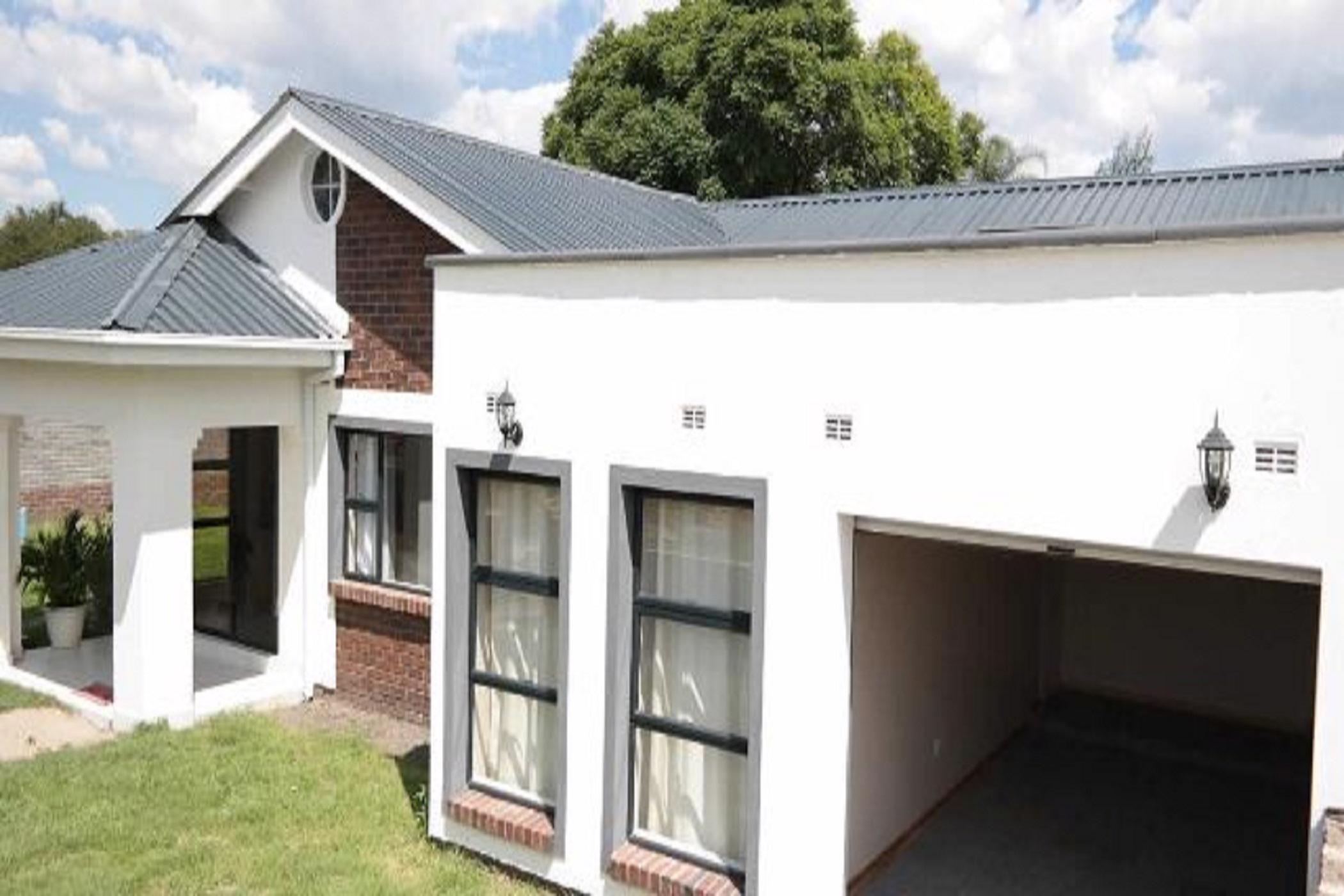 3 Bedroom Townhouse For Sale Bulawayo (Zimbabwe) 3ZB1410476 Pam