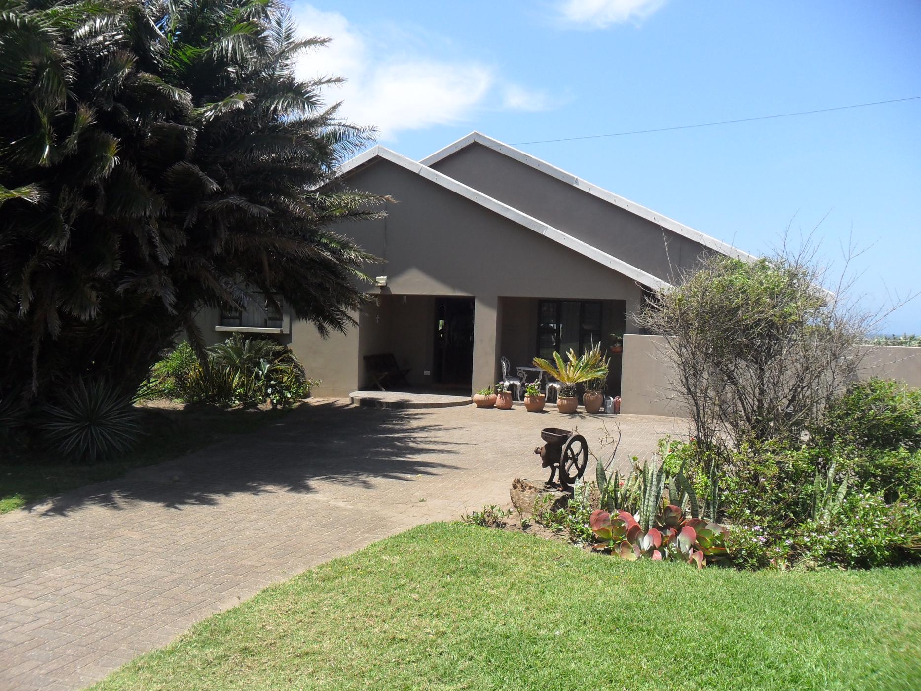 4 Bedroom House For Sale Port Edward 1PD1410551 Pam Golding