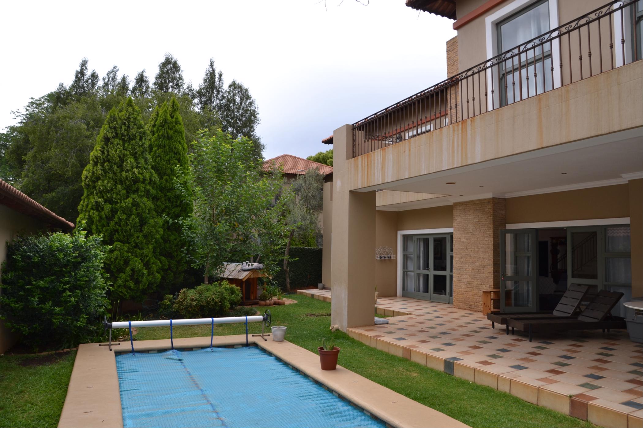 5 Bedroom House For Sale Baileys Muckleneuk PT1408857 Pam Golding