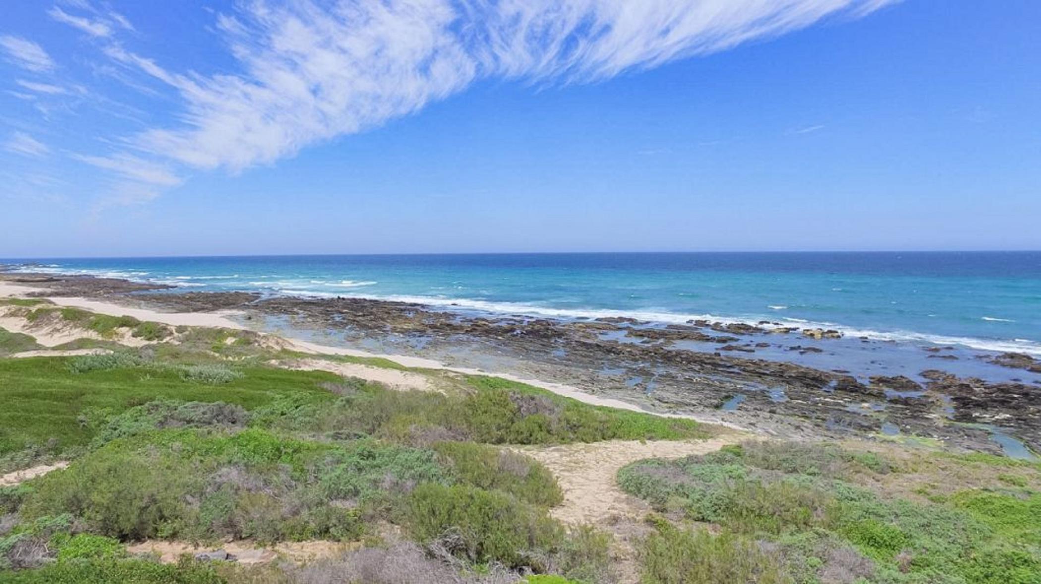 37.7 hectare Vacant Land For Sale Kini Bay 1PLZ1412859 Pam Golding Properties