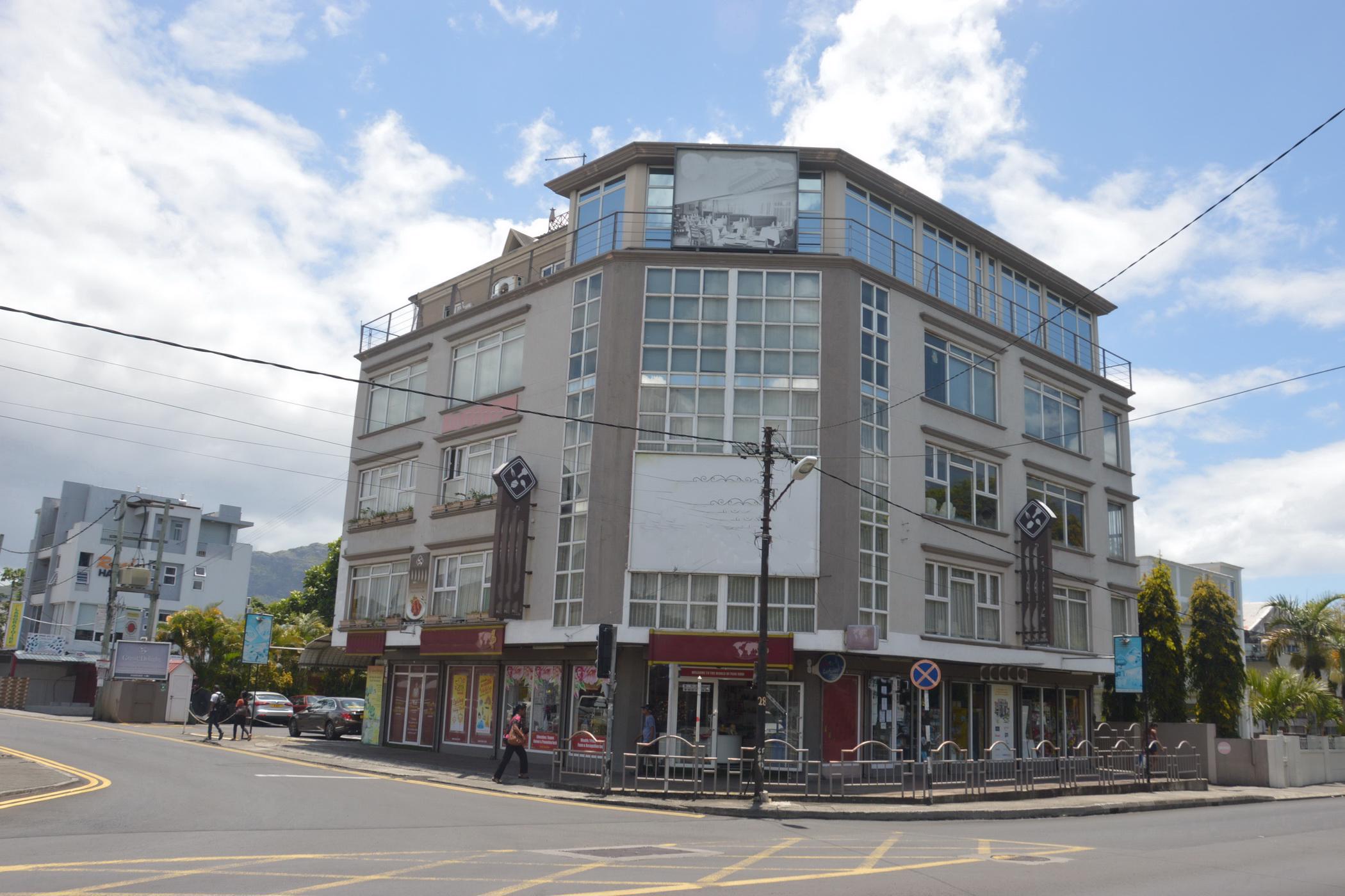 1645 m2 Commercial Retail Property For Sale Quatre Bornes (Mauritius