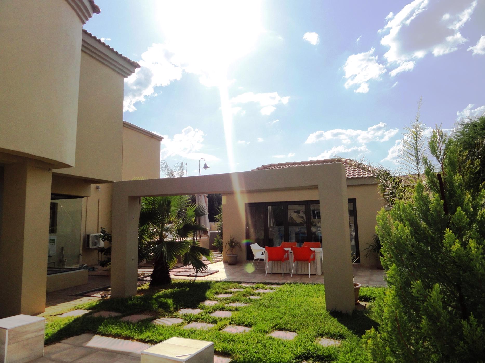 4 Bedroom House For Sale Phakalane Golf Estate (Botswana