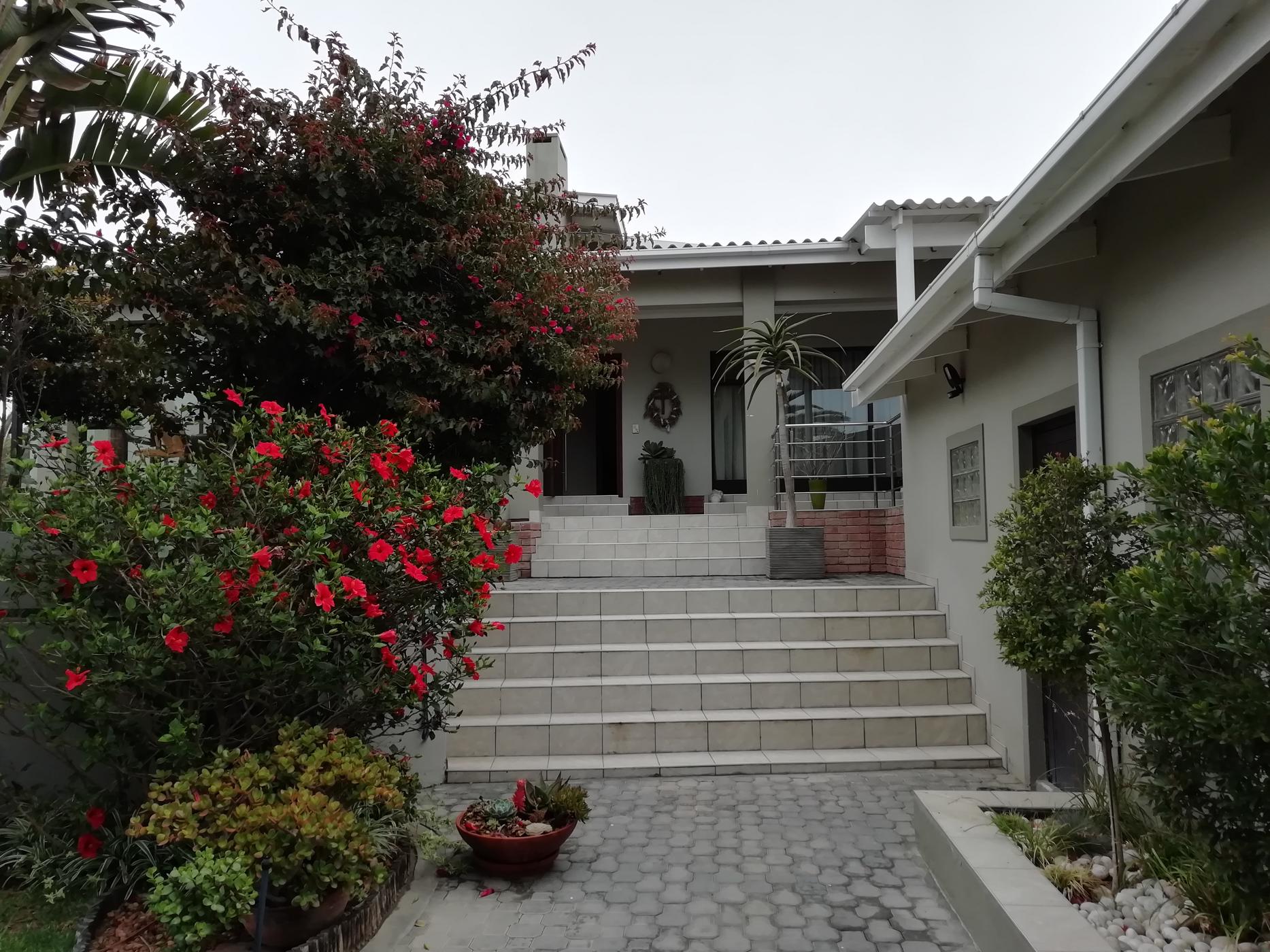 3 Bedroom House For Sale Hage Heights (Namibia) 3NM1418046 Pam