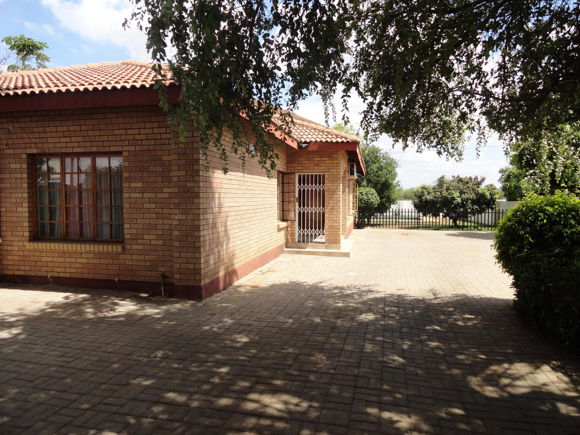 3 Bedroom House To Rent Block 6 (Botswana) 3BO1587620 Pam Golding Properties