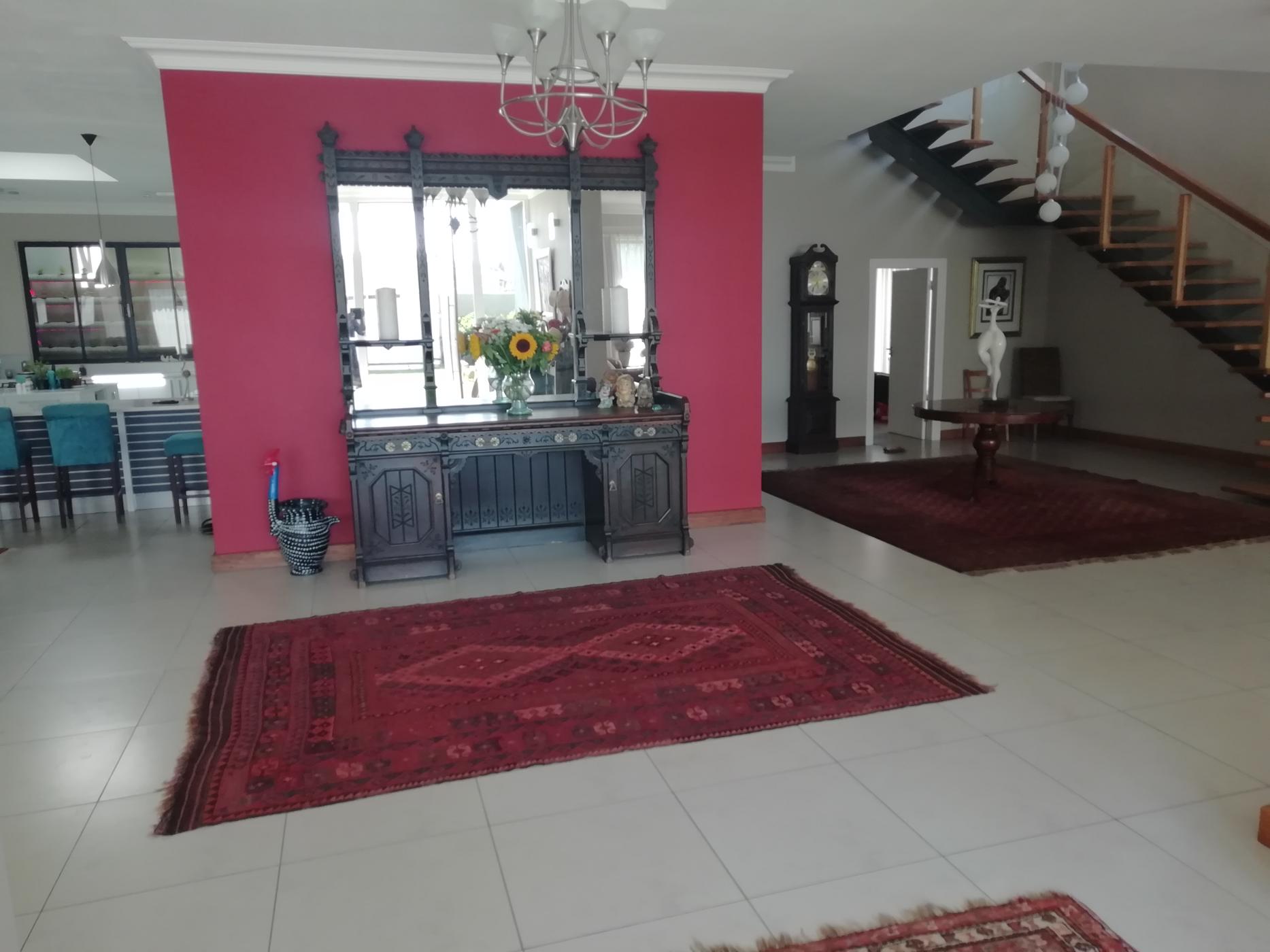 6 bedroom house for sale in Kramersdorf (Namibia)