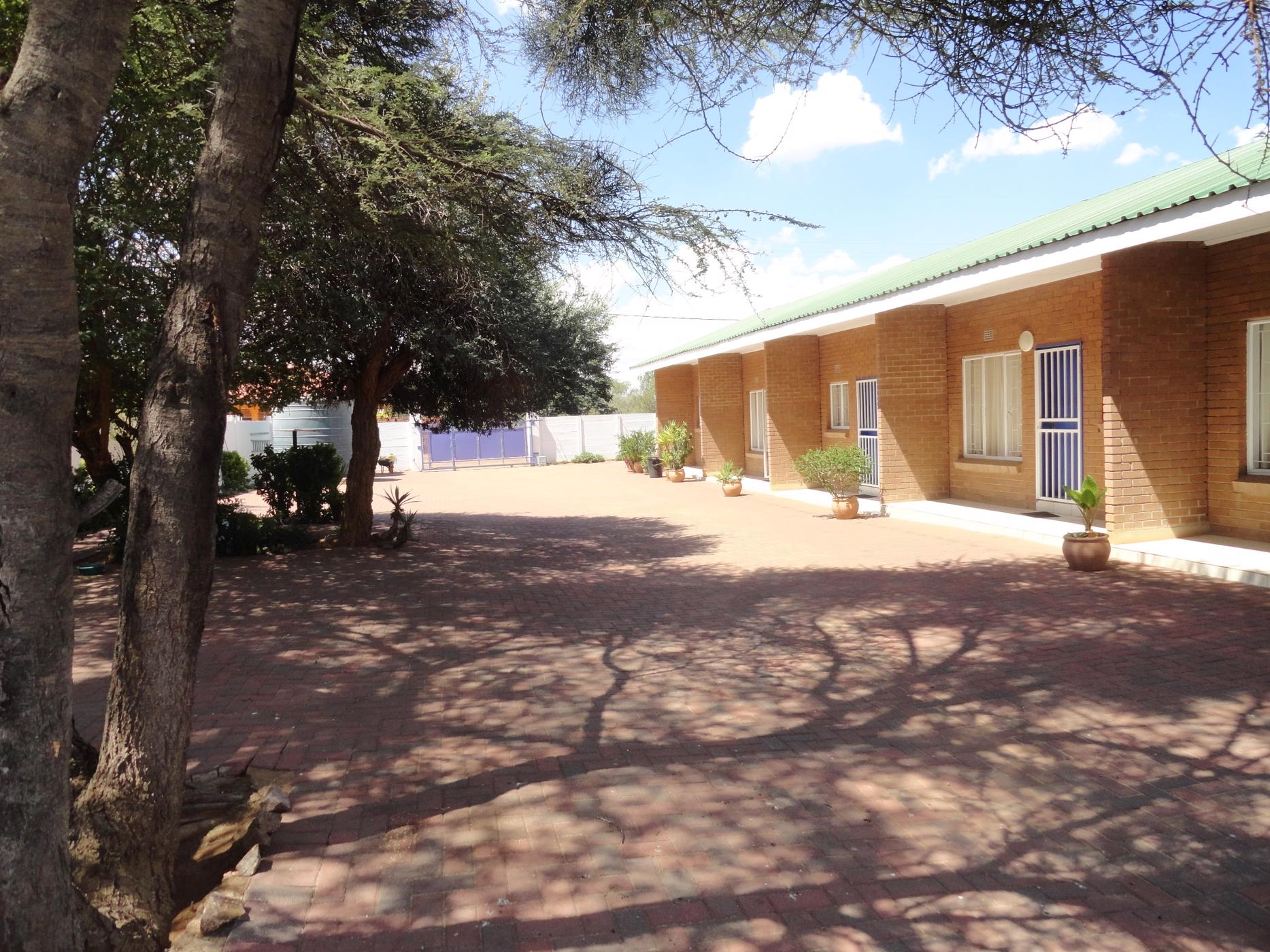 897 m2 Block of Flats For Sale Gaborone North (Botswana) 3BO1542021