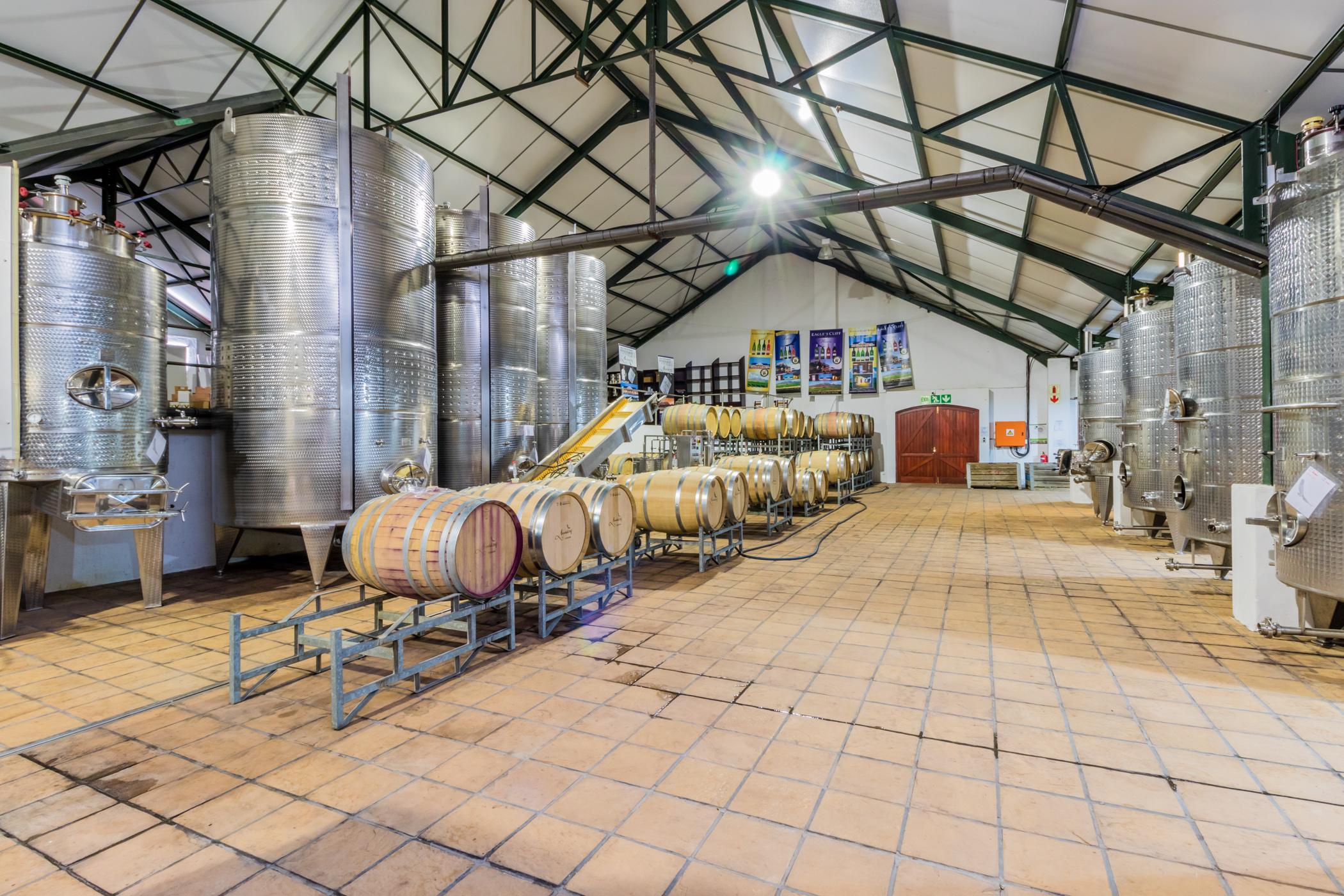 596.53 hectare Wine Farm For Sale Worcester TK1434473 Pam Golding