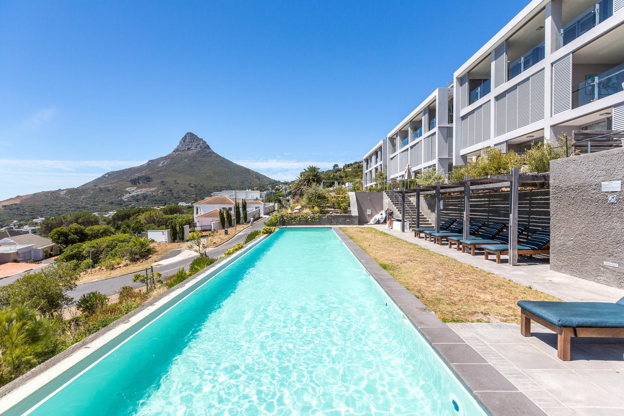 3 bedroom apartment to rent in Camps Bay
